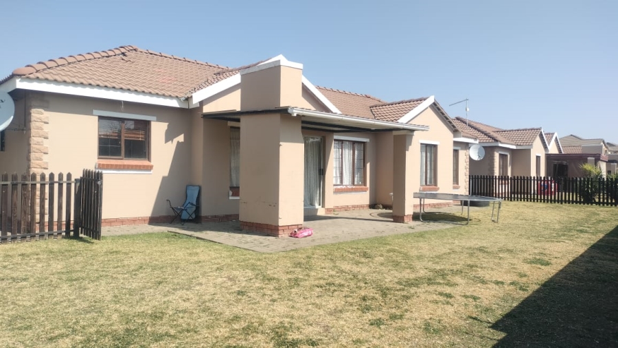 3 Bedroom Property for Sale in Hillside Free State